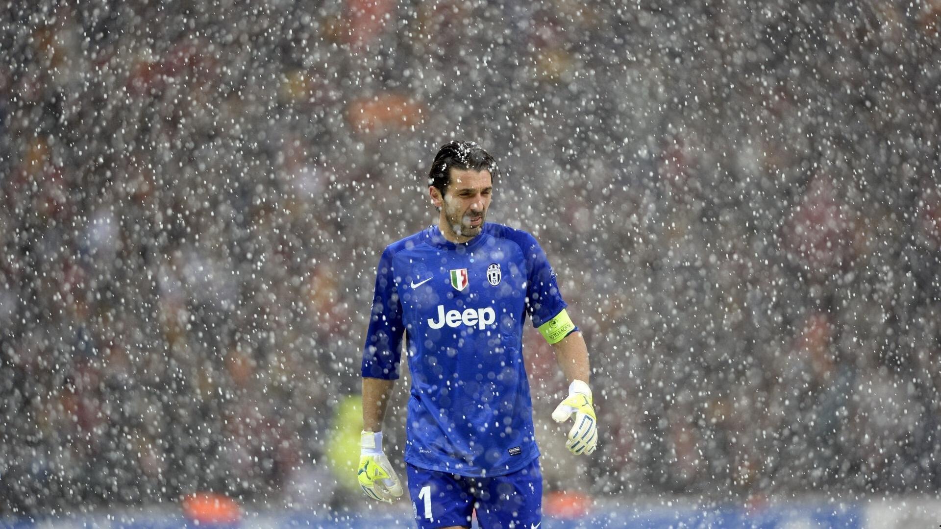 曼联帅位抉择陷内部拉锯 镜报曝高层对任命时机意见不一